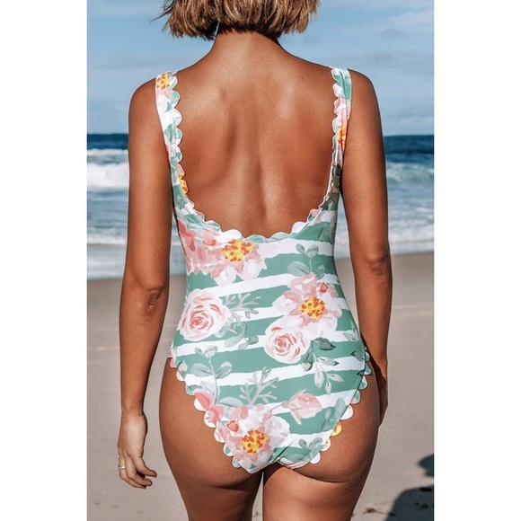 New Cupshe Floral and Striped Scalloped One Piece Swimsuit - Picture 2 of 5